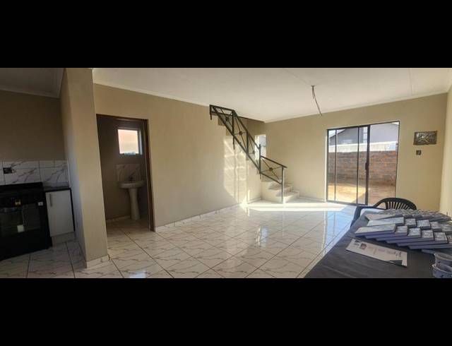 2 BEDROOM DUPLEX FOR SALE IN BUHLE PARK